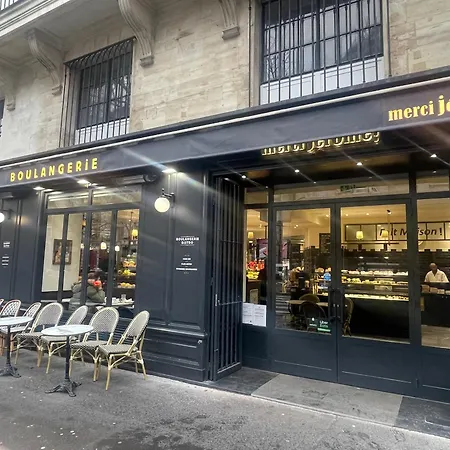 Apartment Apparemment Familiale Centre 3ch 3sdb Paris